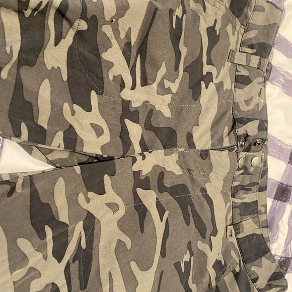 Columbia Women's Trail Omni-Shade™ Comfort Stretch Capri Pants - Size 8 - Picture 5 of 10